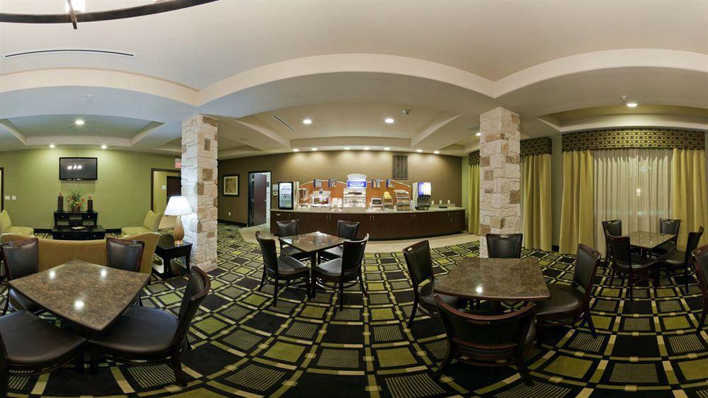 Hotel Holiday Express & By Ihg Brady