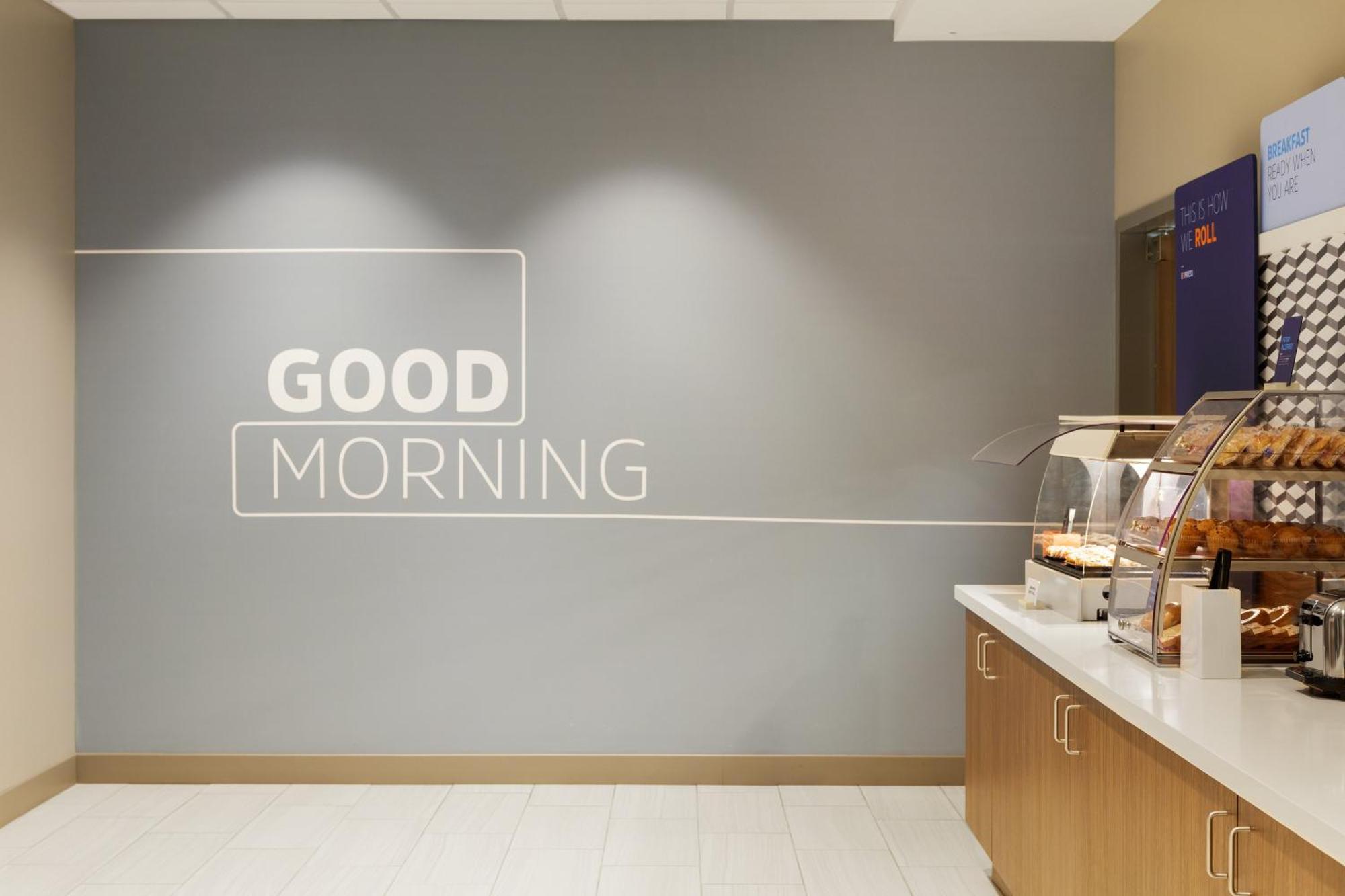 Express & By Ihg Brady