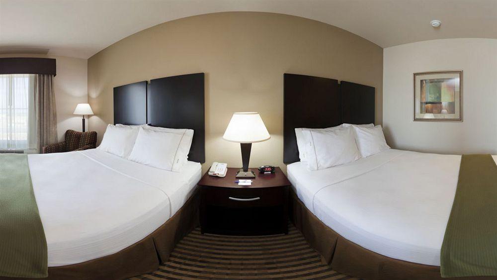 Hotel Express & By Ihg