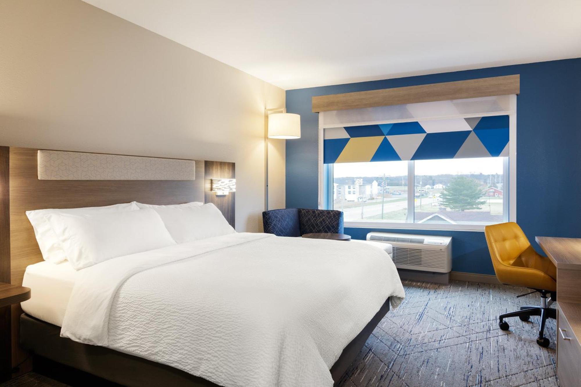Express & By Ihg