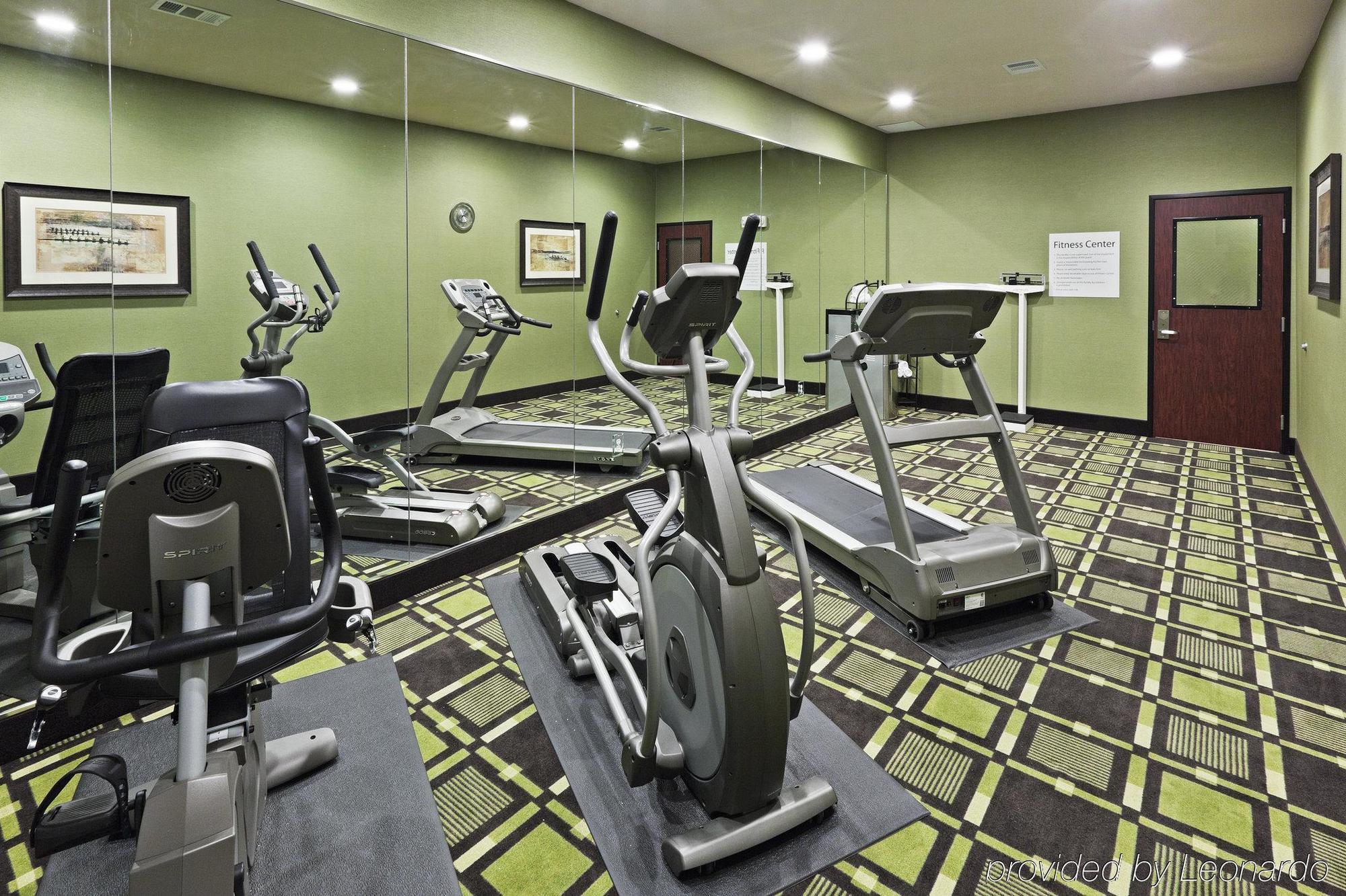 Hotel Express & By Ihg Brady
