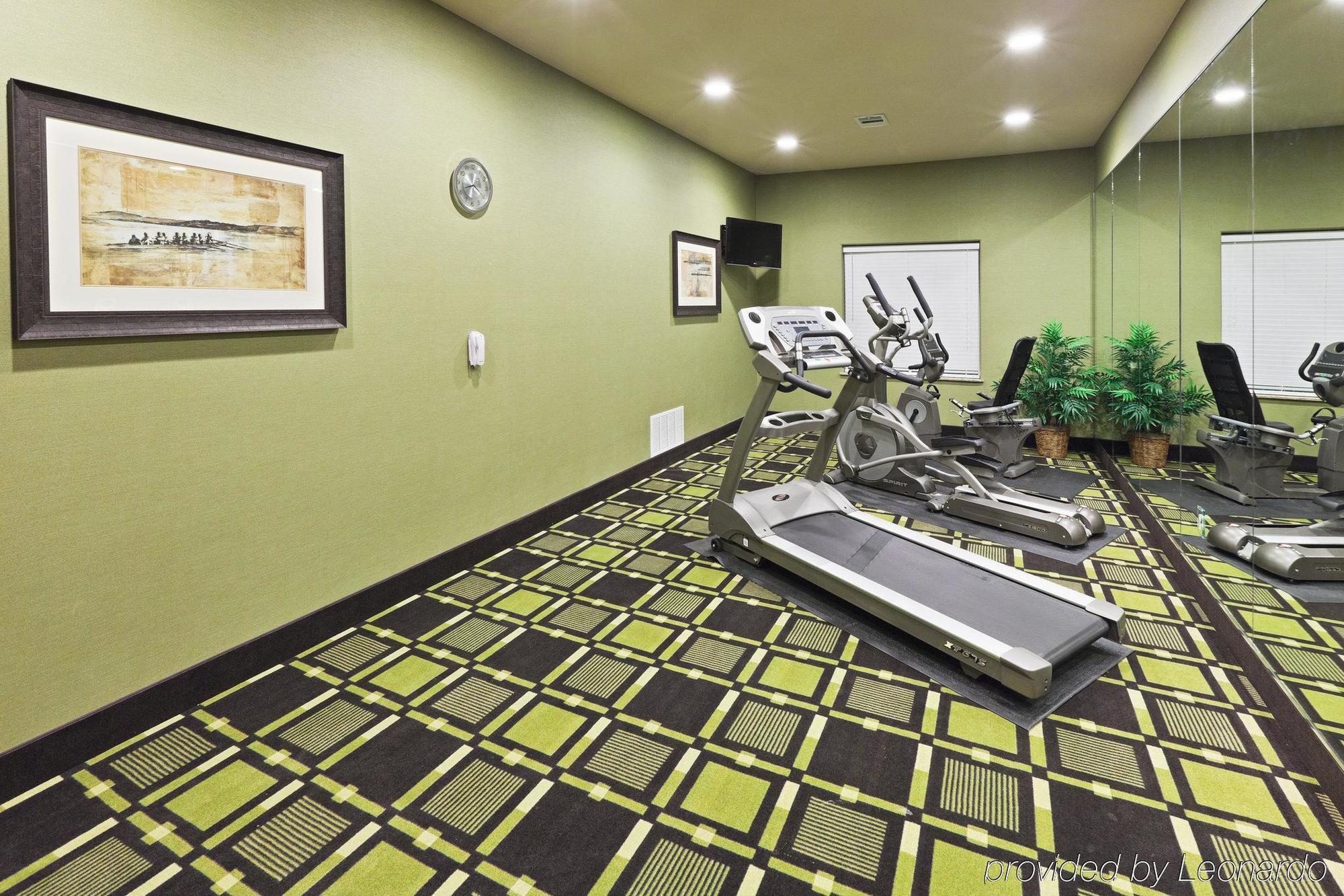Hotel Express & By Ihg Brady