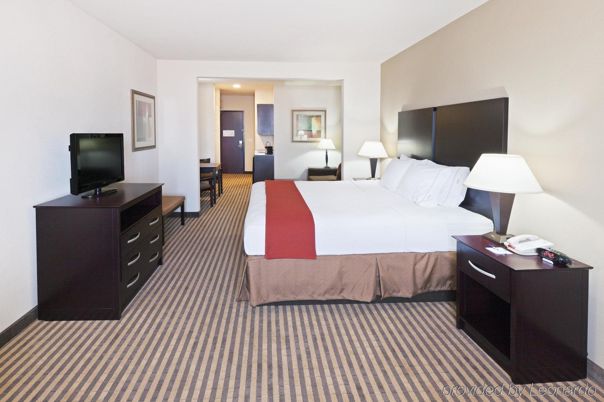 Express & By Ihg Brady
