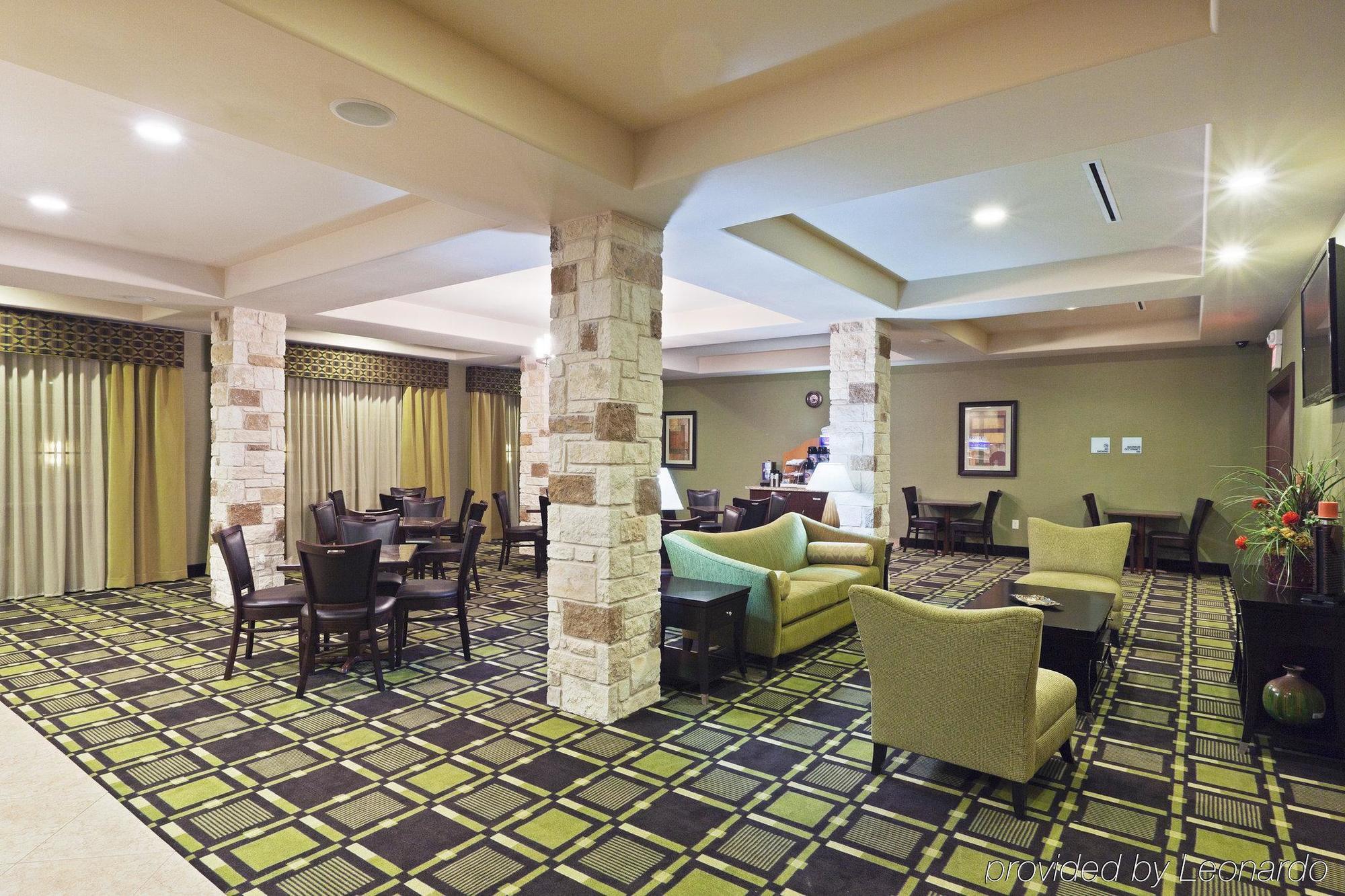 Hotel Holiday Express & By Ihg Brady